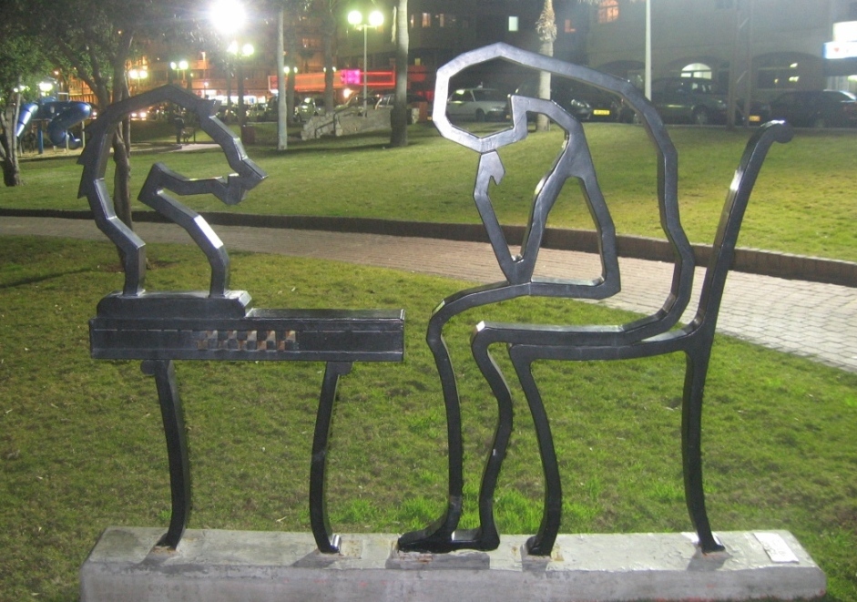 Chess-Public-Art_Modern-Chess-Scultures_Batyam